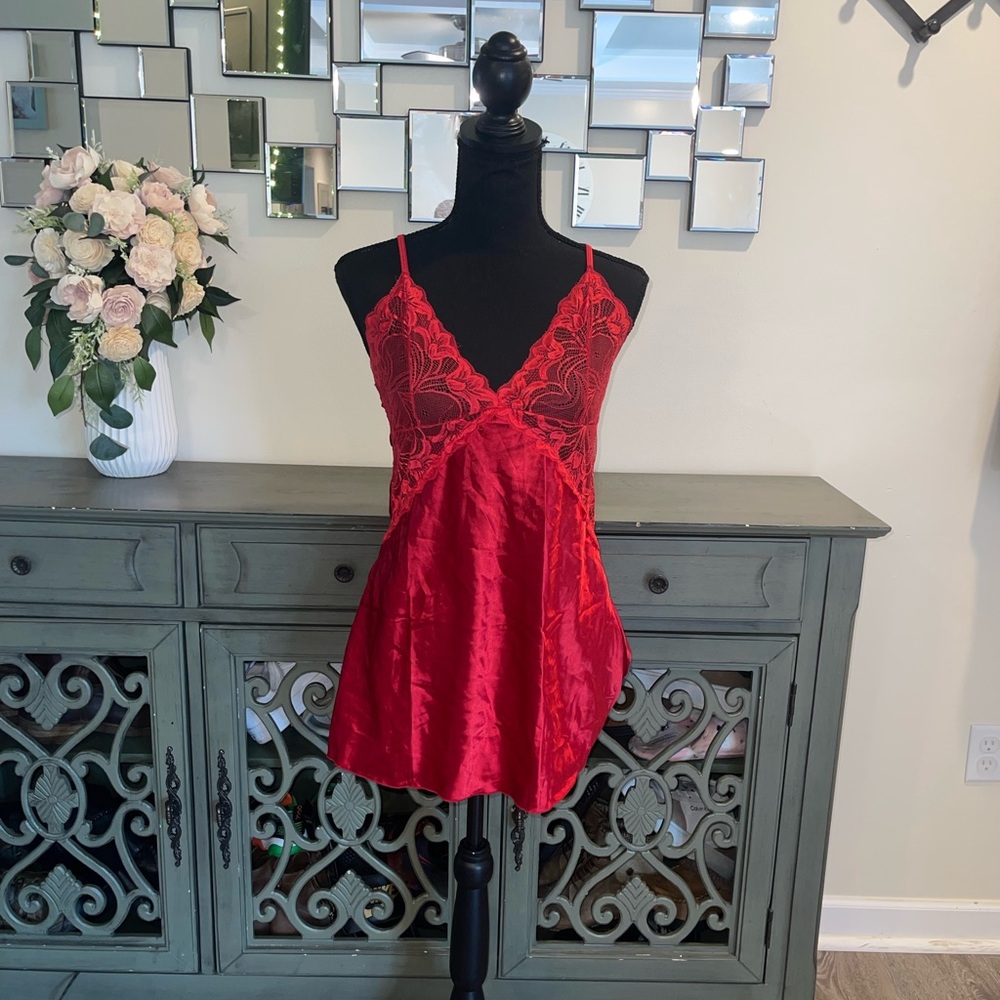 *NWOT* Elegant Red Lace Chemise